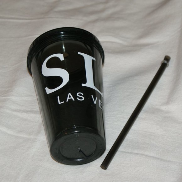 SLS 16oz plastic cup with lid and straw This is a collectable. - Picture 2 of 7